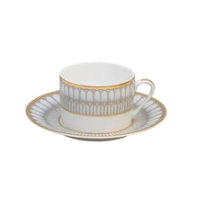 Cargar imagen en el visor de la galería, Arcades Gris &amp; Oro- Taza de Té y Plato