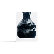 Cargar imagen en el visor de la galería, Hogan - Florero Bud Mármol Negro