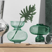 Cargar imagen en el visor de la galería, Alfredo - Florero Verde Claro