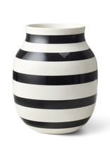 Cargar imagen en el visor de la galería, Omaggio - Florero Mediano Negro