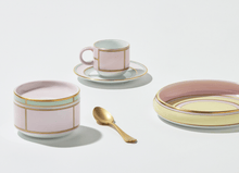 Cargar imagen en el visor de la galería, Diva Pink - Taza de Café