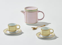 Cargar imagen en el visor de la galería, Diva Yellow - Taza de Café &amp; Plato (Juego de 2)