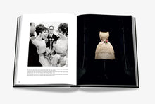 Cargar imagen en el visor de la galería, Libro - Dior By Marc Bohan