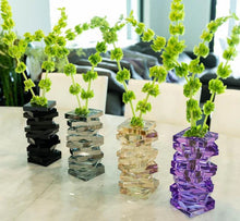 Cargar imagen en el visor de la galería, Twist - Florero en Cristal Smoke