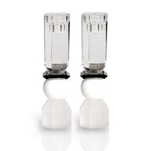 Cargar imagen en el visor de la galería, Modern Cut - Candelabros Altos Blanco y Negro (Juego de 2)