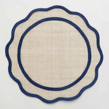 Cargar imagen en el visor de la galería, Scalloped - Mantel Individual  Scalloped  Azul  Marino (Juego de  4)