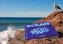 Cargar imagen en el visor de la galería, Libro - Ocean Wanderlust