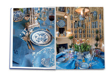 Cargar imagen en el visor de la galería, Libro - Valentino: En la Mesa del Emperador