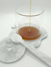 Cargar imagen en el visor de la galería, Honey Jar - Mielera Marmol Blanco Acrilico