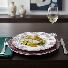 Cargar imagen en el visor de la galería, Albertine Prune - Dinner Plate sobre Charger versión 2