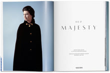 Cargar imagen en el visor de la galería, Taschen-Her Majesty. A Photographic History 1926–2022